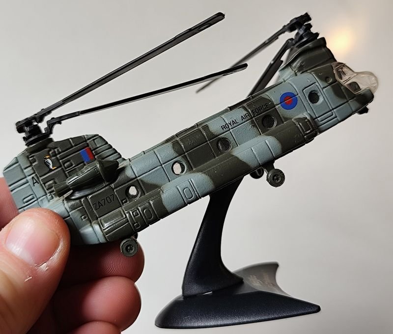 Maqueta Helicóptero CH47 Chinook Royal Air Force Maisto