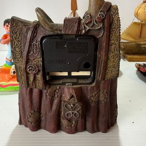 Lote de Adornos: Veleros, Reloj, Mamushka, Sombrero Mexicano y Ciervo de Barro - imagen 3