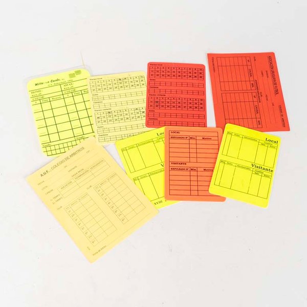 Lote siguiente: Tarjetas de árbitro y cartones de registro de incidencias