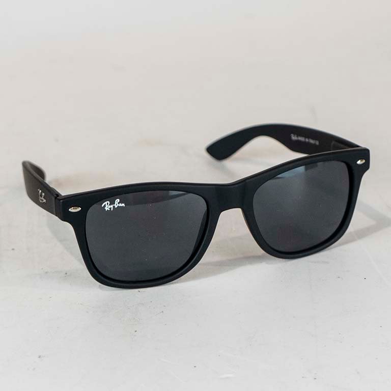 Lote siguiente: Lentes de sol Ray-Ban de excelente calidad