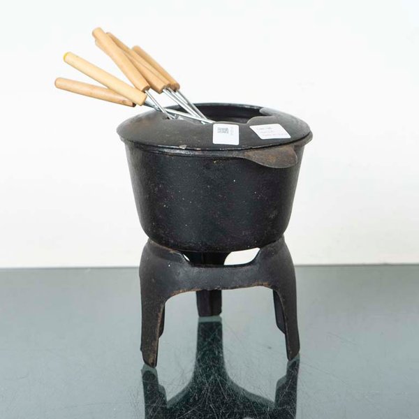 Set de Fondue de Hierro Fundido con Soporte y Pinchos