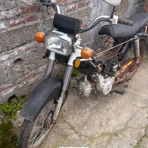 Moto Winner a la vista, para repuestos o restaurar - imagen 3