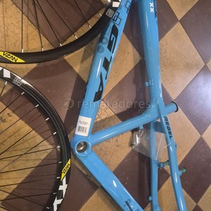 Cuadro de Bicicleta GT Rebel Azul con Ruedas Vzan - imagen 2