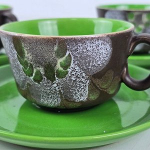 Juego de Té Artesanal de Cerámica con Flores Blancas y Verdes - imagen 5