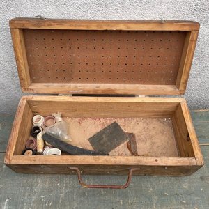 Caja de Herramientas Antigua de Madera - imagen 2