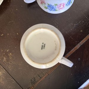 Juego de 6 Tazas y Platos de Porcelana China con Diseño Floral - imagen 9