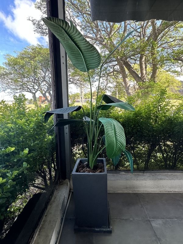 Maceta de decoración rectangular con planta artificial - imagen 4