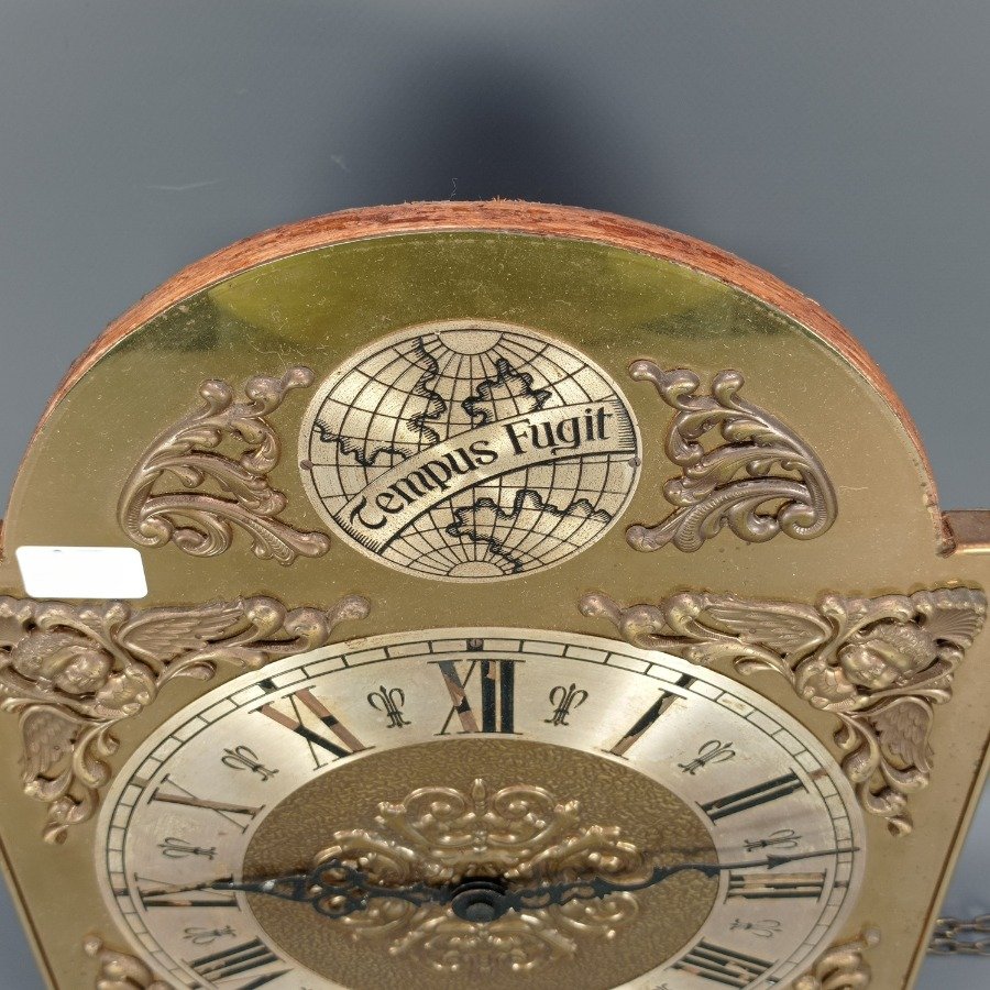 Relojes de pared clásicos con diseño ornamental y mecanismo de pesas completo - imagen 10