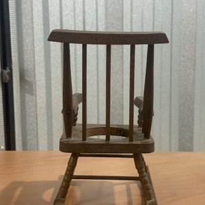 Lote de Artesanía Criolla Uruguaya: Placas de Gauchos y Silla Decorativa - imagen 20
