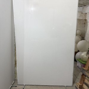 Lote de Paneles Blancos con Estructura Metálica - imagen 3