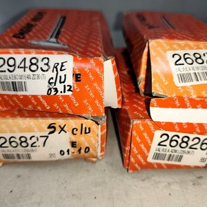 Lote de 8 Cajas de Válvulas para Nissan 720 - imagen 4