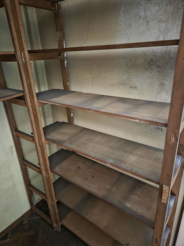 Estantería de madera para almacenamiento - imagen 4