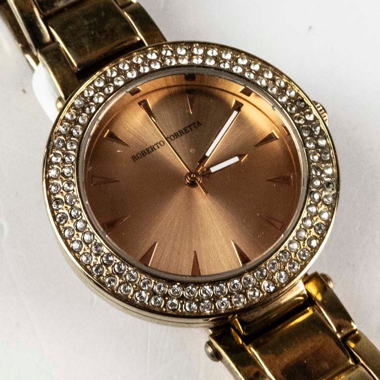 Reloj Roberto Torretta, malla metalica, no se probo se vende a la fista - imagen 1