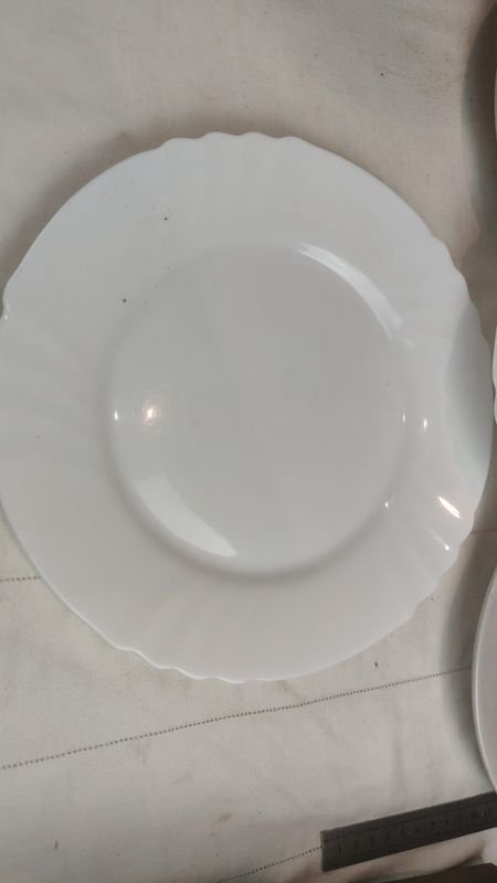 Lotes de platos blancos de porcelana - imagen 4
