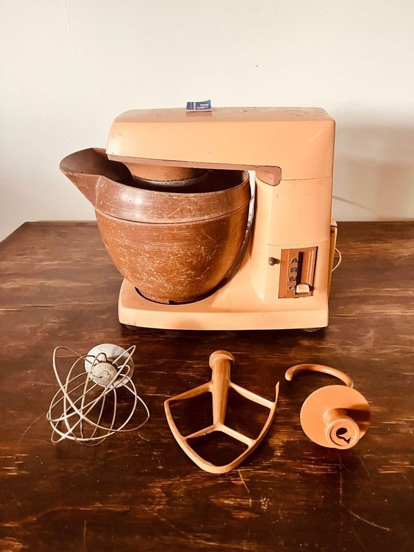 Batidora Arno Antigua Color Beige y Marrón