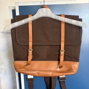 Mochila Marrón de Lona y Cuero - imagen 2