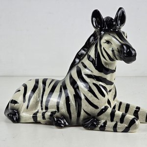 Figura de Cebra en Cerámica Decorativa - imagen 2