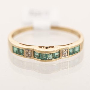 Lote anterior: Anillo de Oro 18k con Esmeraldas y Brillantes