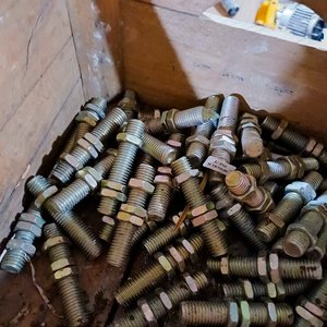 Lote de 50 Tornillos con Tuercas Metálicas - imagen 2