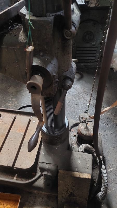 Gran Taladro De Pie A Maquina De Gran Precision Y Utilidad - imagen 4
