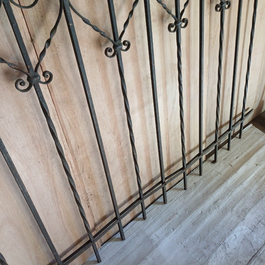 Reja de hierro forjado antigua - imagen 6