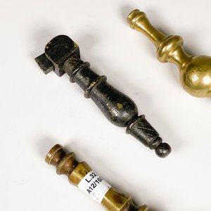 Tres Llamadores de Bronce para Puerta - imagen 3