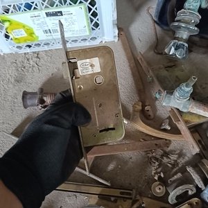 Lote de Artículos de Sanitaria y Ferretería Varios - imagen 8