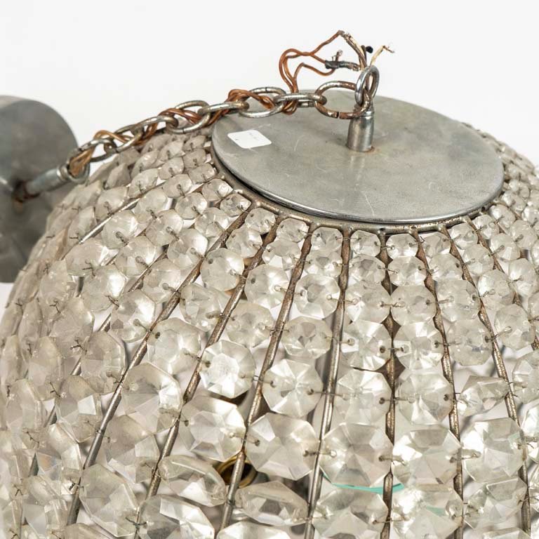 Colgante de metal con esfera brillante y caireles - imagen 2