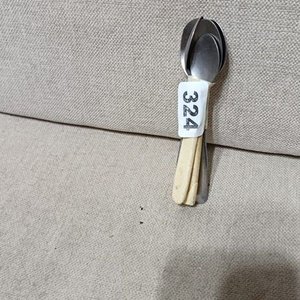 Lote anterior: Conjunto de Cucharitas con Mangos Marfil