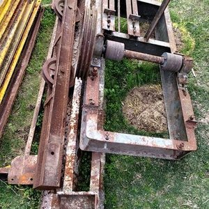 Base de Guinche Eléctrico y Poleas Metálicas - imagen 2