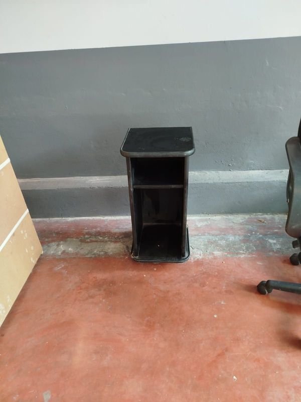 Lote anterior: Mesa de TV plegable y ajustable