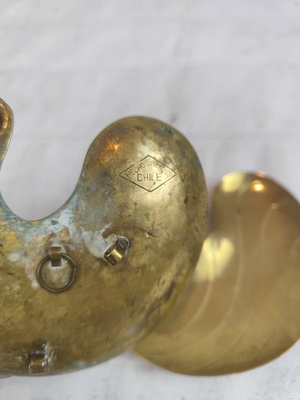 Lote de adornos en bronce con detalles artesanales - imagen 2