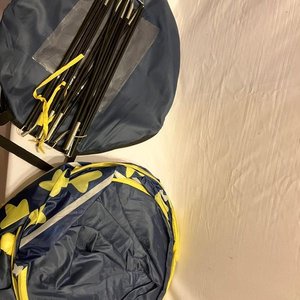 Carpa Infantil Plegable Diseño Castillo Azul con Estrellas y Lunas - imagen 2