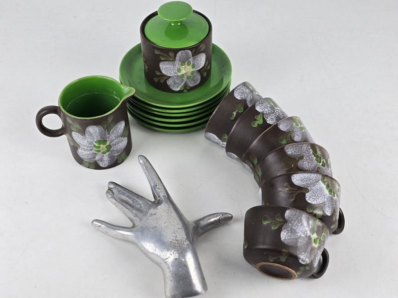 Juego de Té Artesanal de Cerámica con Flores Blancas y Verdes