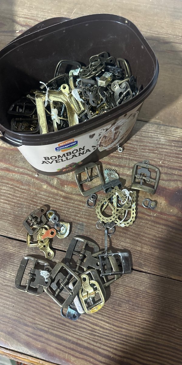Lote de Hebillas Metálicas Variadas