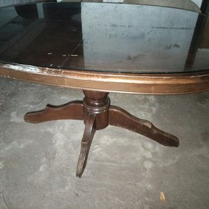 Mesa de Comedor Ovalada de Madera y Vidrio con 4 Sillas Tapizadas - imagen 2