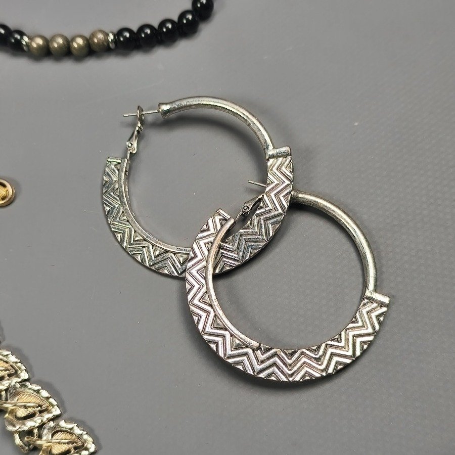 Item 16346 - Image 2