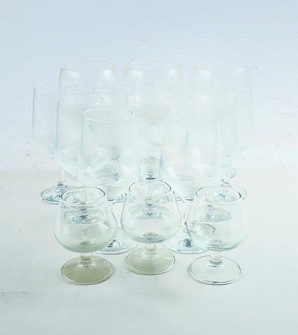Lote de Quince Copas de Cristal Hialino Variadas - imagen 1