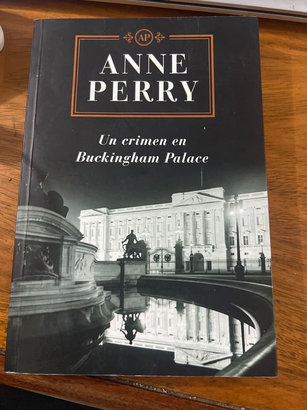 Libro Un Crimen en Buckingham Palace