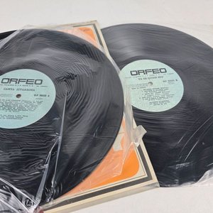 2 Vinilos de Alfredo Zitarrosa: Canta Zitarrosa y Yo Se Quien Soy - imagen 2