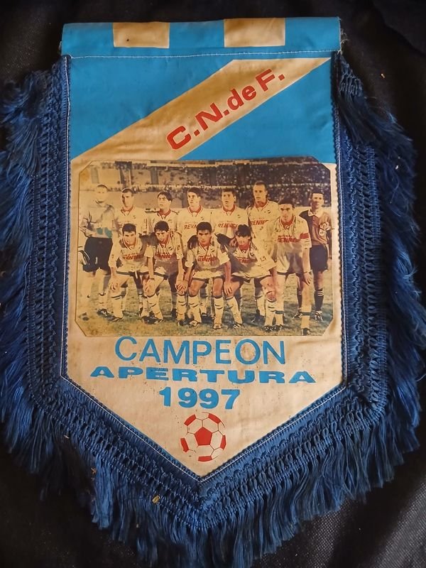 Banderín Antiguo Club Nacional de Football Campeón Apertura 1997