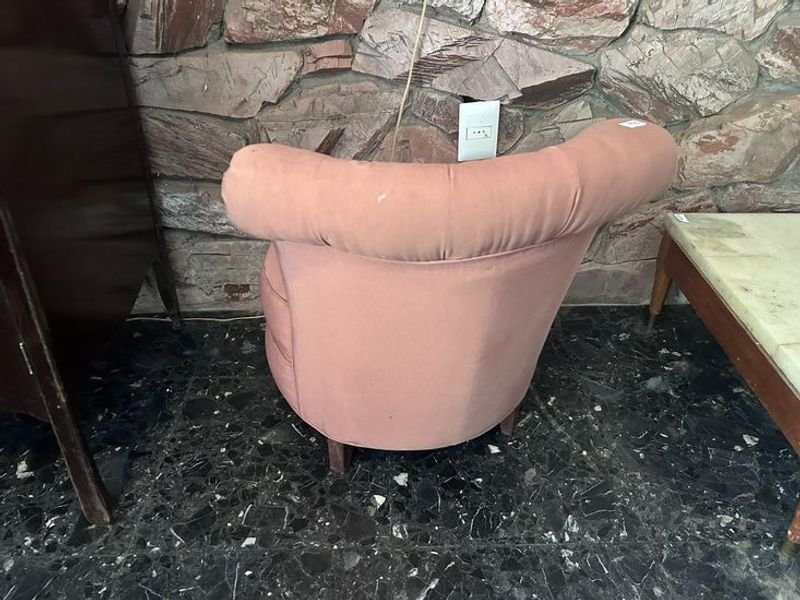 Item 891832 - Image 1