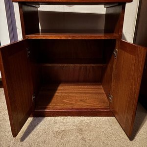 Rack de Madera Maciza Clásico con Puertas Batientes - imagen 2