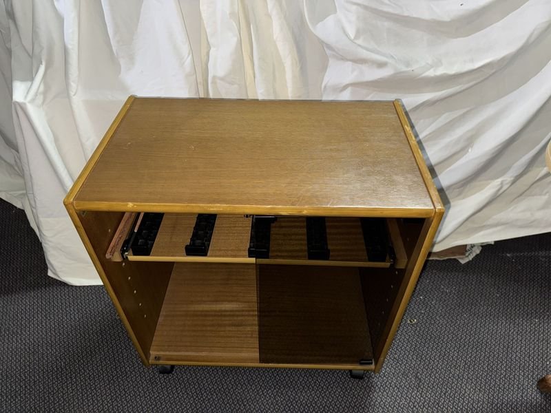 Item 876004 - Image 1