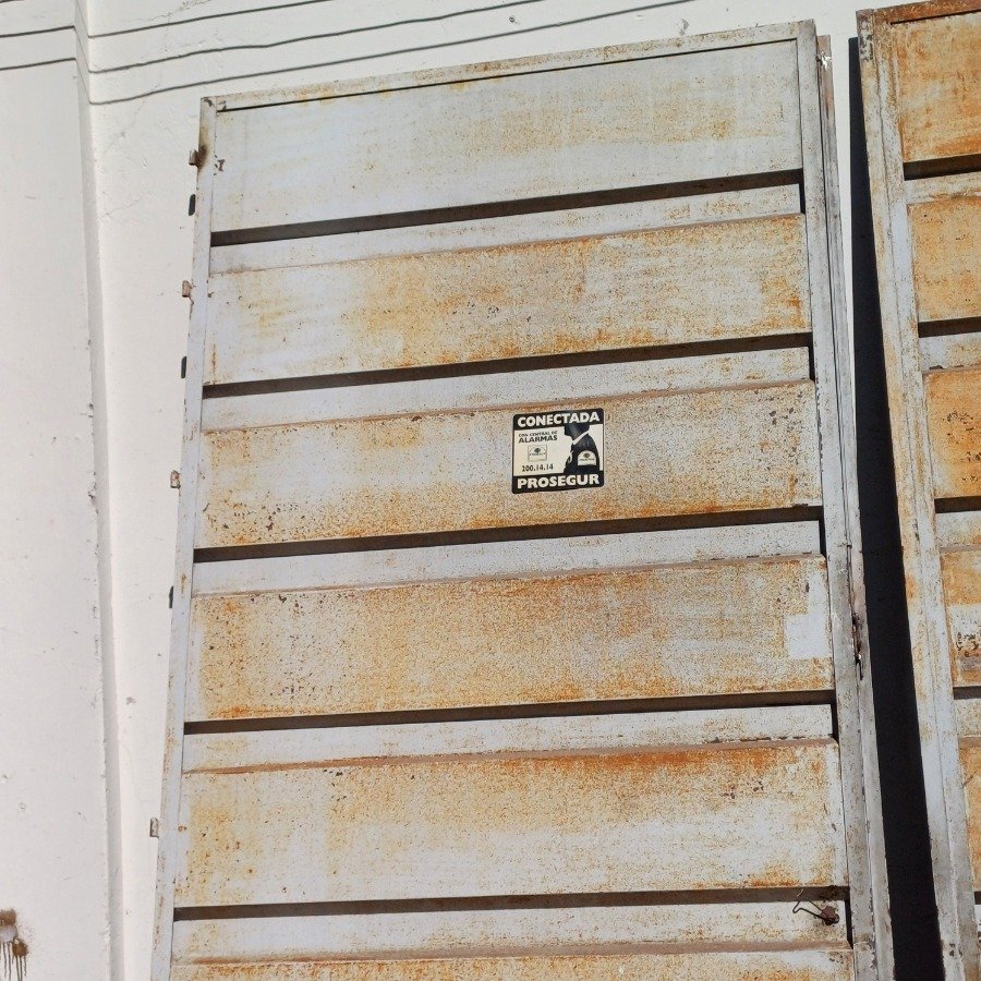 Puerta de galpón en hierro y chapa para venta - imagen 9