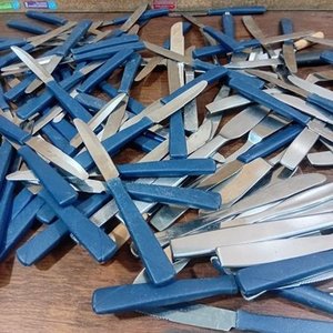 Lote de 120 Cuchillos Surtidos para Postre, Manteca y Pescado - imagen 2
