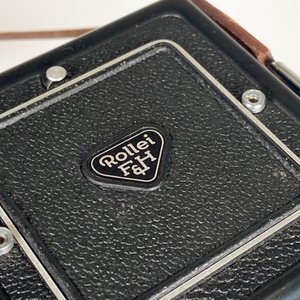 Cámara Fotográfica Antigua Rolleicord con Estuche de Cuero - imagen 4