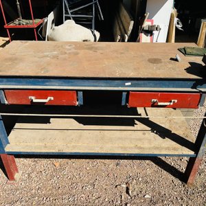 Lote #071 – Mesa de trabajo dos cajones con morsa – 140x62x92cm - imagen 5