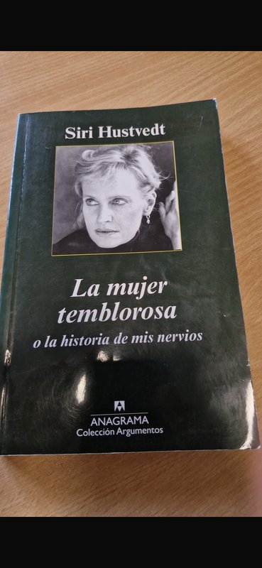 Lote siguiente: Libro: La Mujer Temblorosa - Análisis y descripción