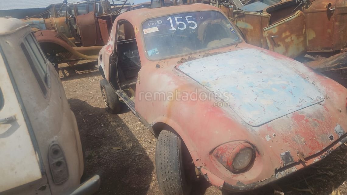 Auto Antiguo Desarmado para Repuestos o Proyecto